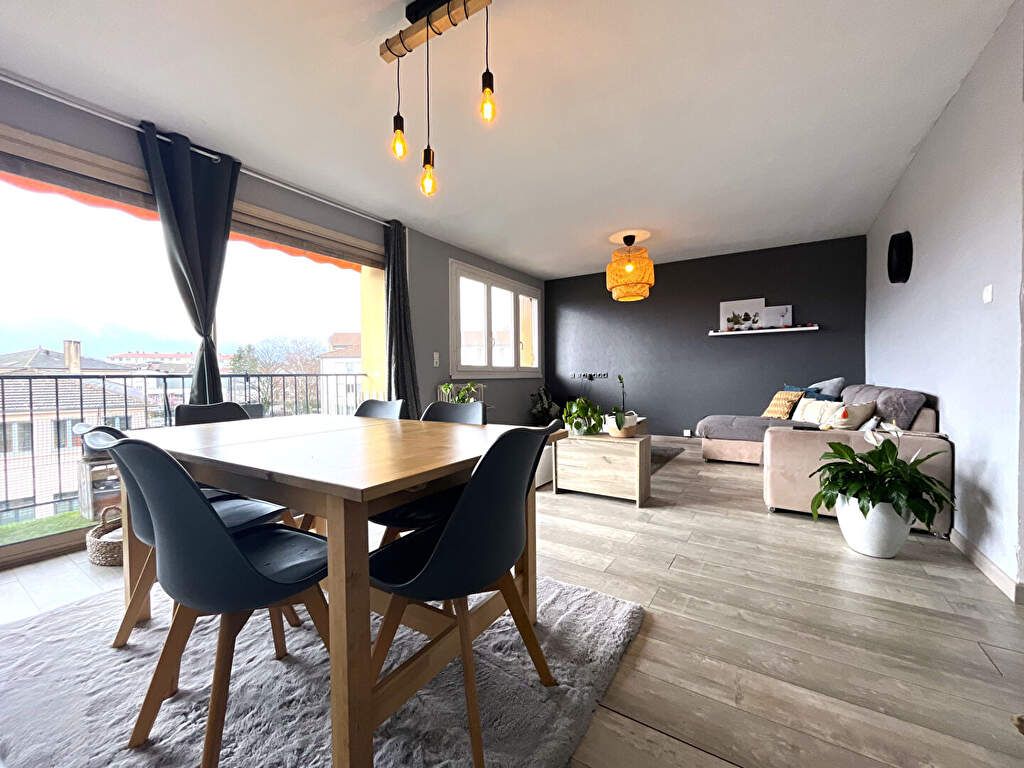 Achat appartement à vendre 3 pièces 81 m² - Aurillac