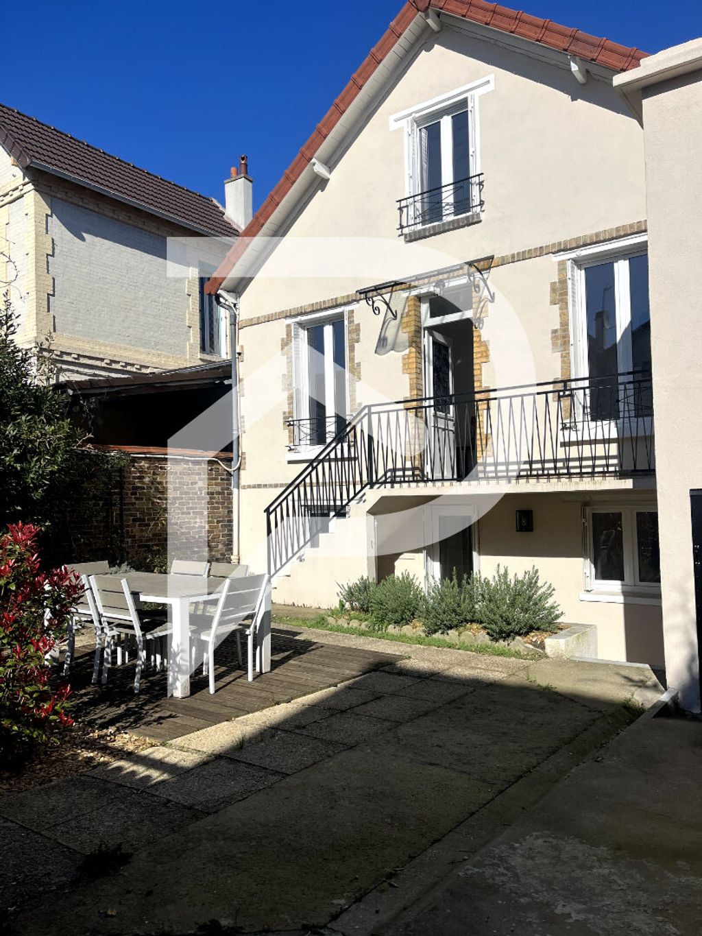 Achat maison à vendre 3 chambres 109 m² - Colombes