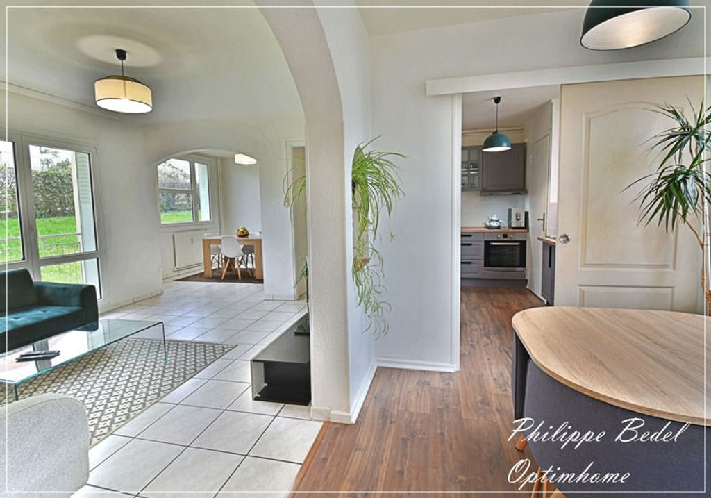 Achat appartement à vendre 5 pièces 81 m² - Saint-Dié-des-Vosges