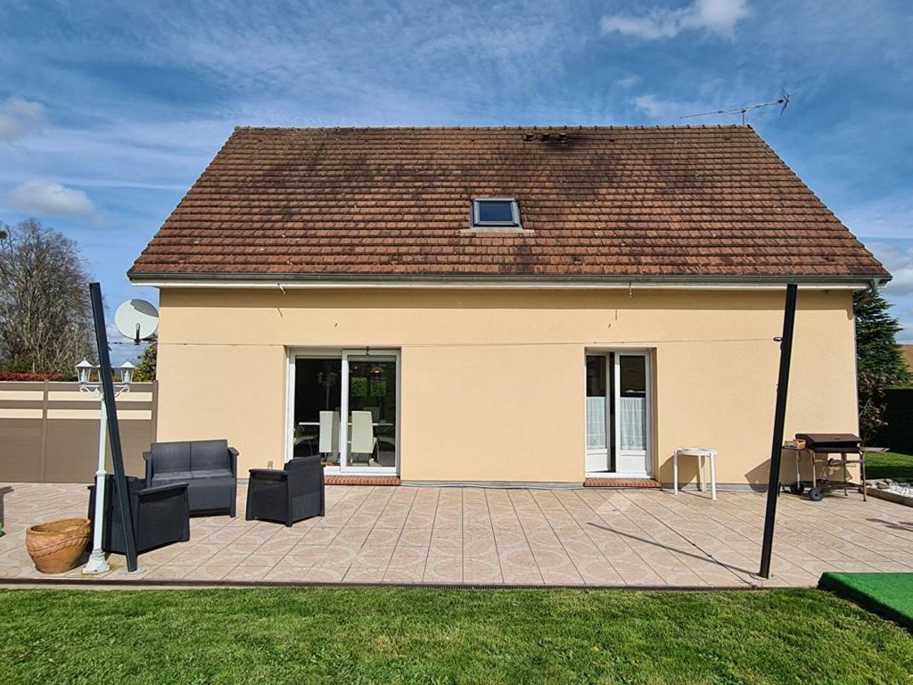 Achat maison à vendre 5 chambres 129 m² - Saint-Aubin-sur-Gaillon