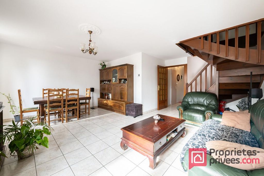 Achat maison à vendre 5 chambres 115 m² - Pontault-Combault