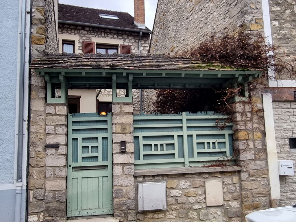 Achat maison à vendre 4 chambres 101 m² - Moret-Loing-et-Orvanne