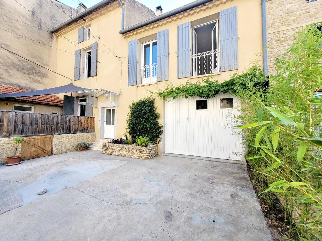 Achat maison à vendre 4 chambres 143 m² - Sérignan-du-Comtat