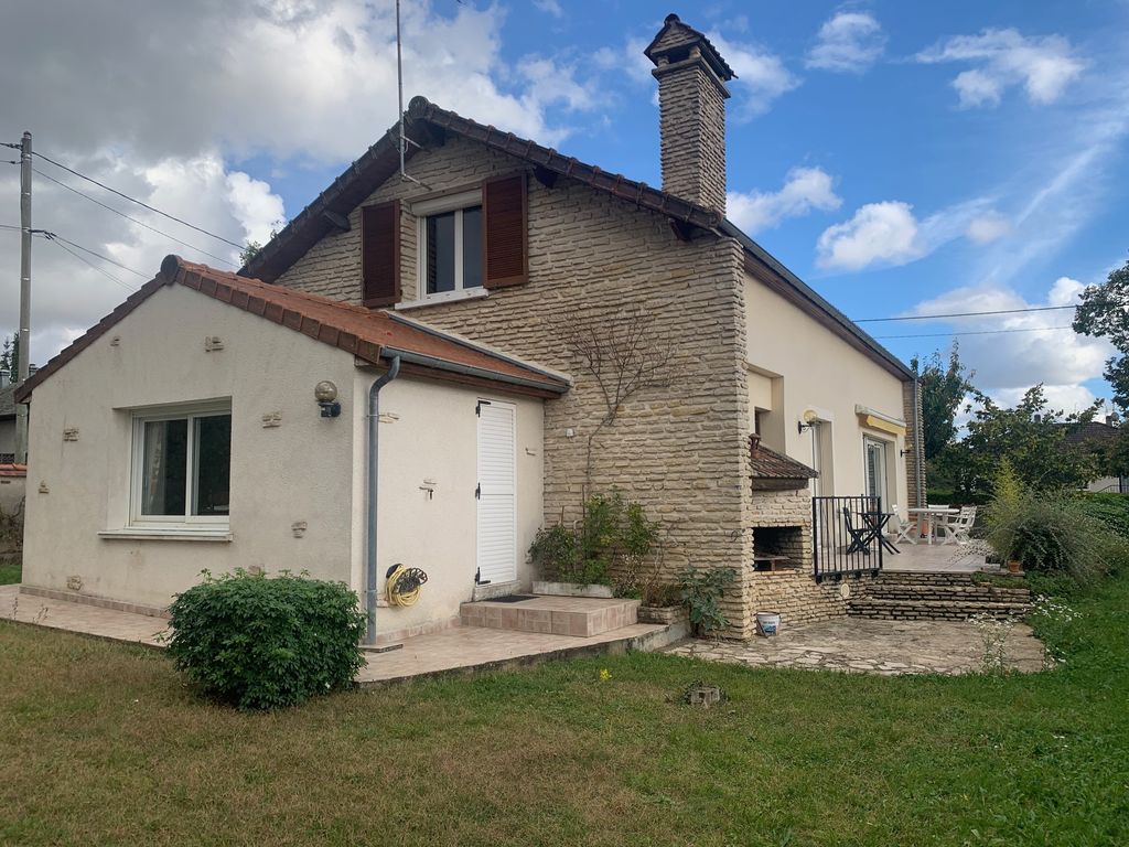 Achat maison à vendre 4 chambres 159 m² - Misy-sur-Yonne