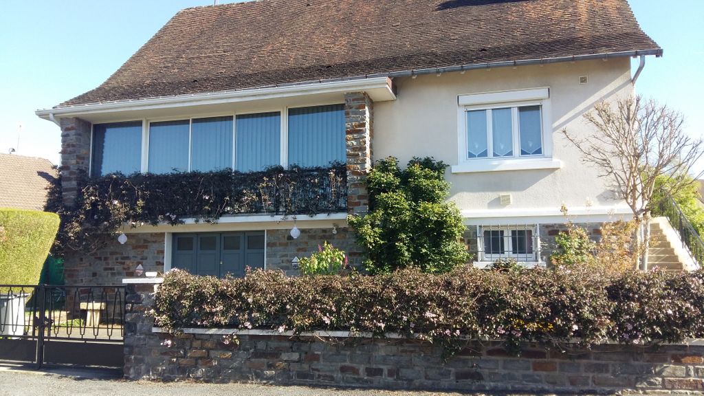 Achat maison à vendre 4 chambres 165 m² - Saint-Yrieix-la-Perche