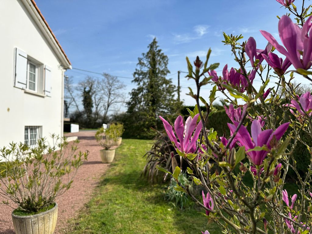 Achat maison à vendre 4 chambres 105 m² - La Roche-sur-Yon