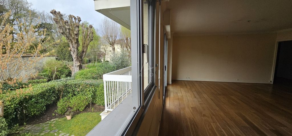 Achat appartement à vendre 5 pièces 106 m² - Sèvres