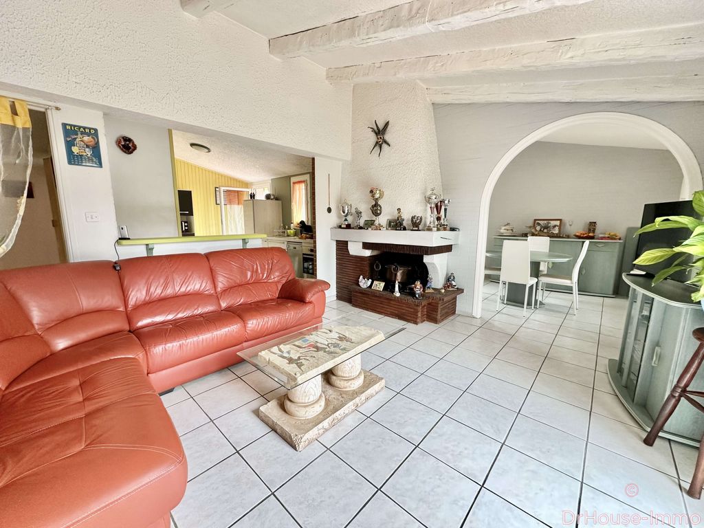 Achat maison à vendre 3 chambres 125 m² - Saint-Estève