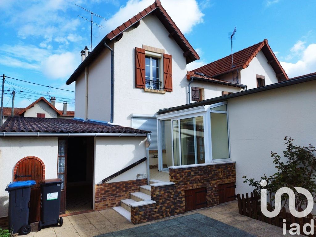 Achat maison à vendre 2 chambres 84 m² - Nanteuil-lès-Meaux