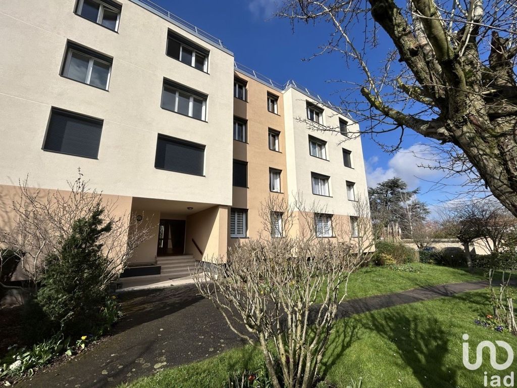 Achat appartement à vendre 4 pièces 81 m² - Sainte-Geneviève-des-Bois