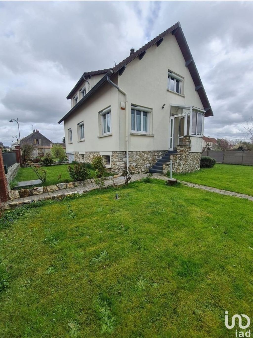 Achat maison à vendre 4 chambres 164 m² - Juilly