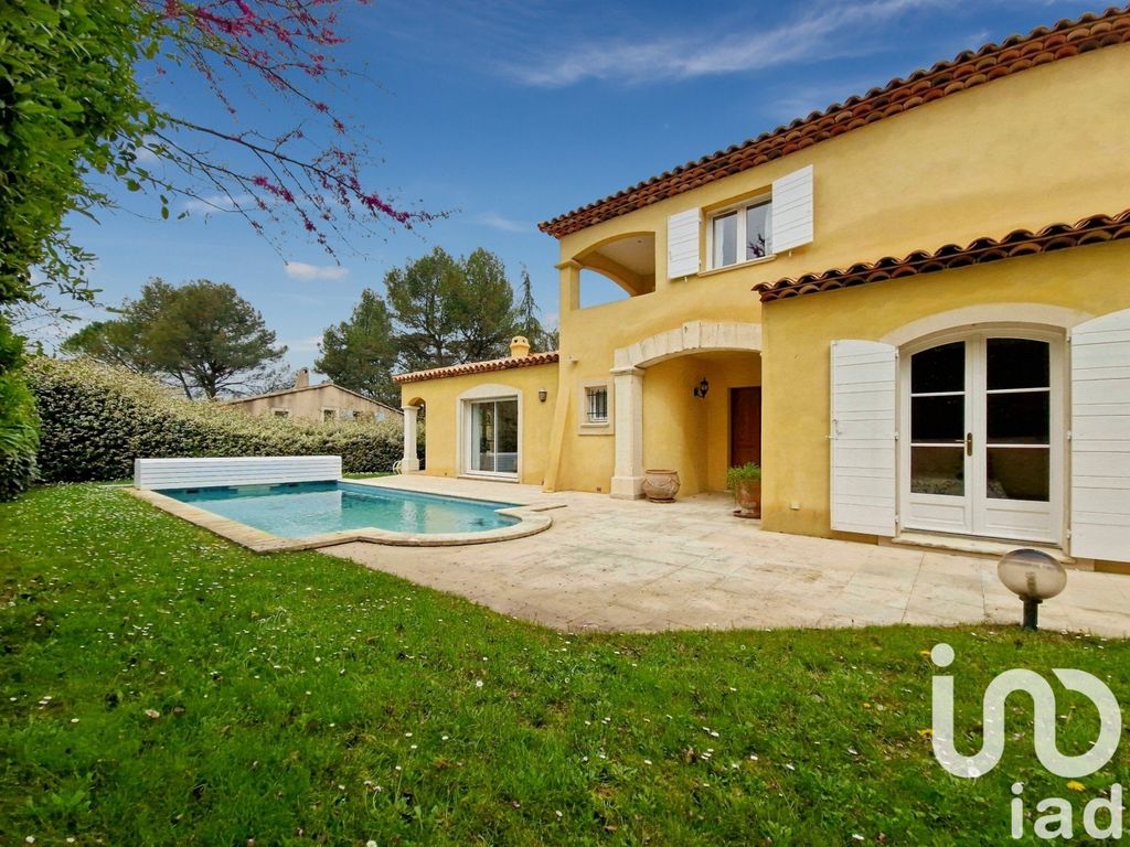 Achat maison à vendre 4 chambres 180 m² - Aix-en-Provence