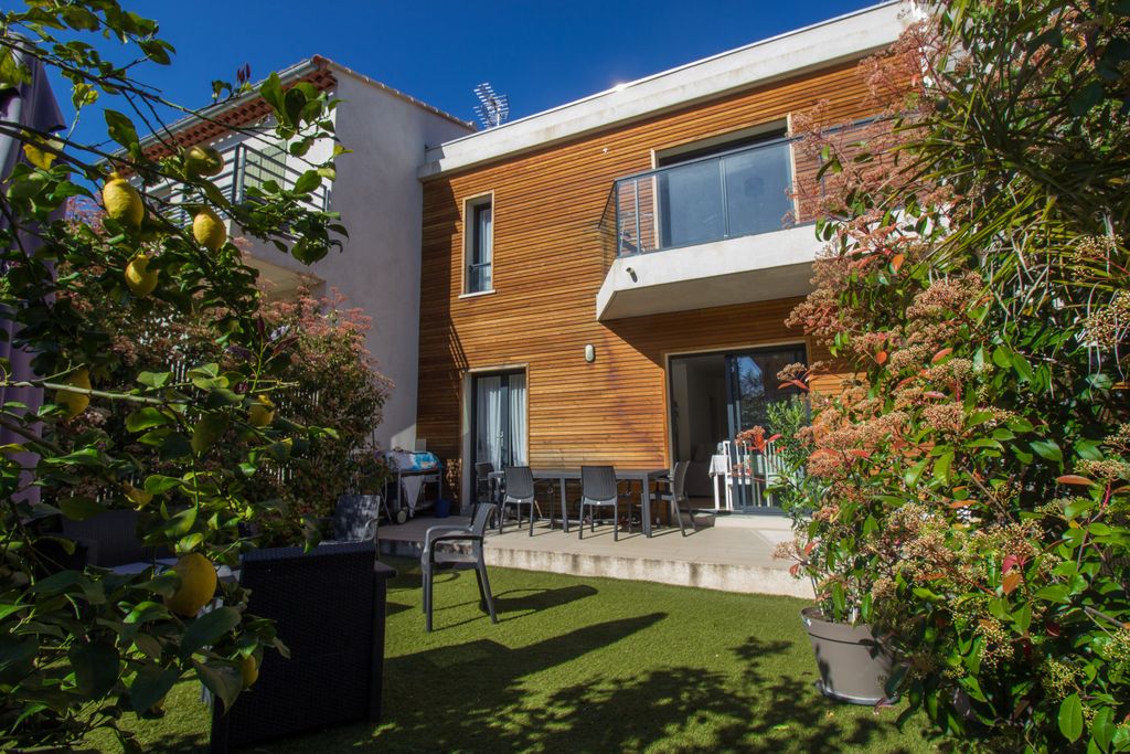 Achat maison à vendre 3 chambres 77 m² - Toulon