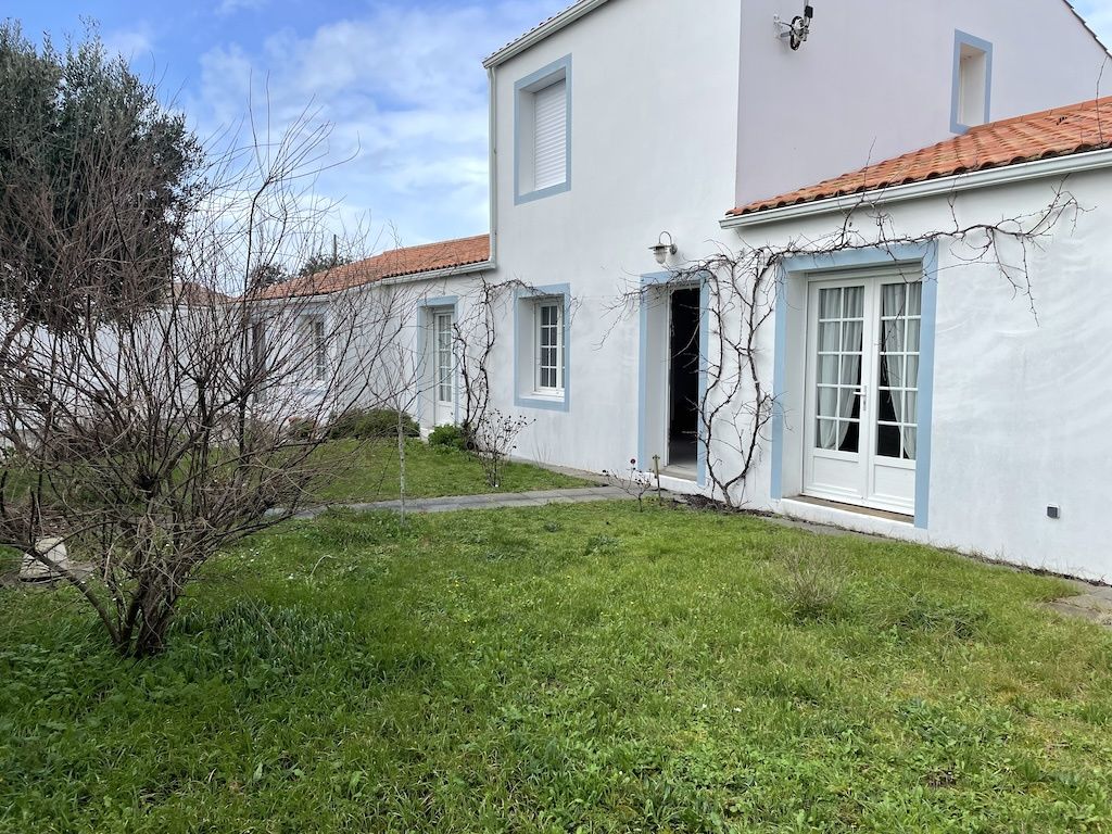 Achat maison à vendre 4 chambres 153 m² - La Guérinière