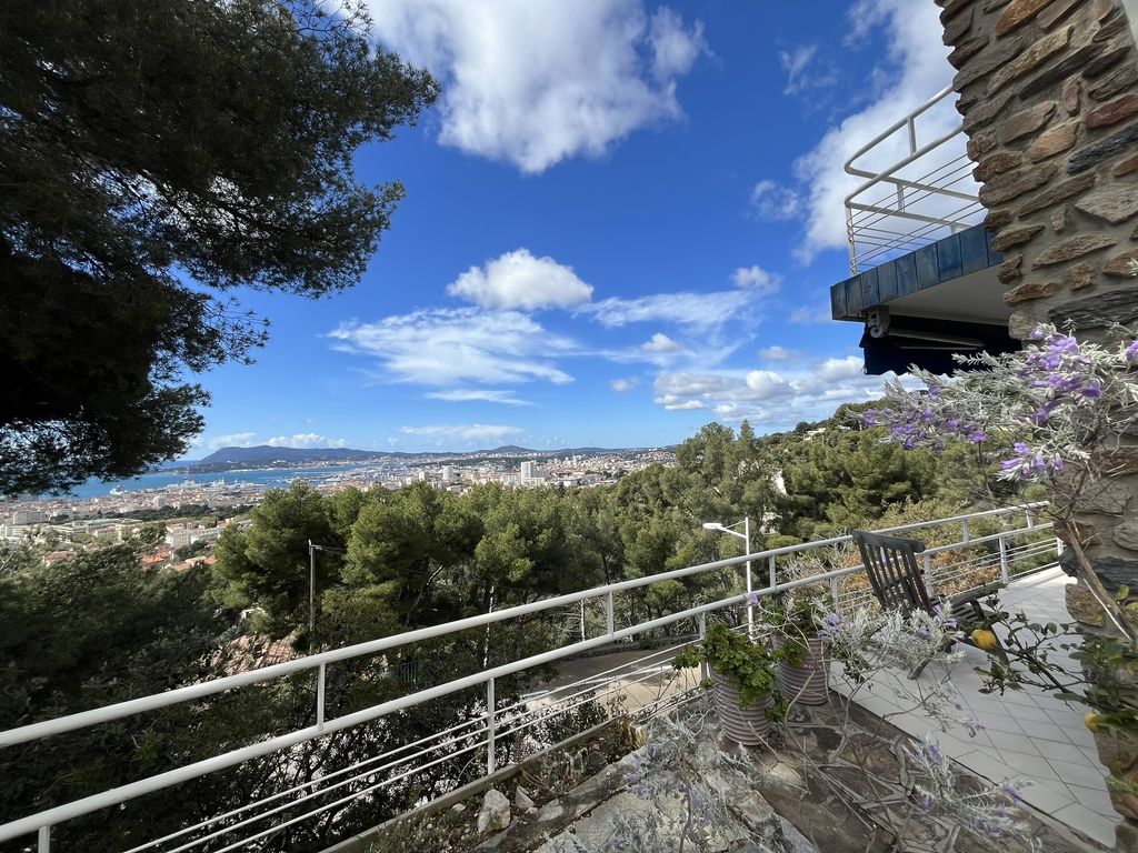 Achat maison à vendre 3 chambres 167 m² - Toulon