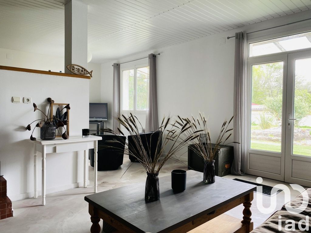 Achat maison à vendre 2 chambres 73 m² - Saint-Vivien-de-Médoc
