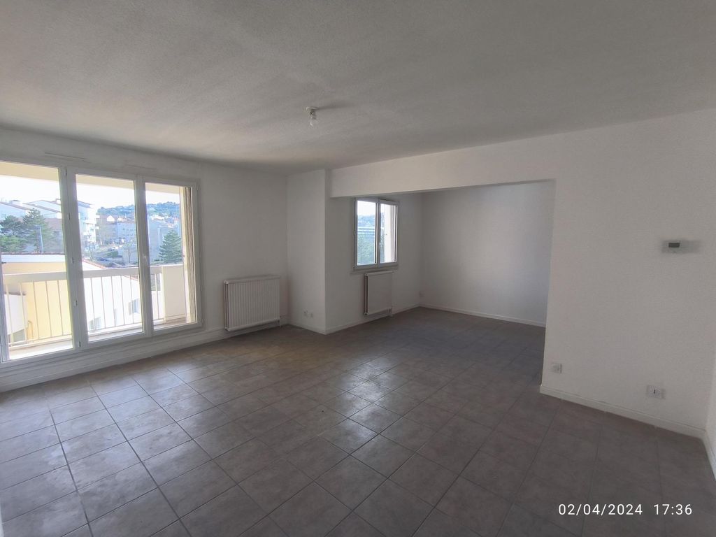 Achat appartement à vendre 4 pièces 84 m² - Saint-Étienne