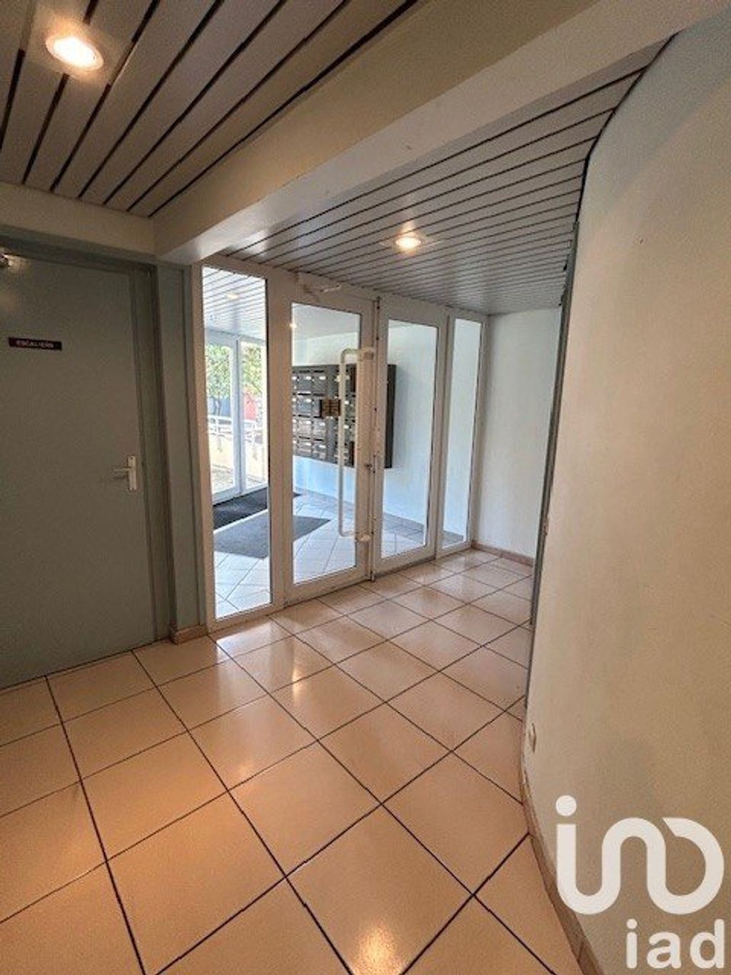 Achat appartement à vendre 4 pièces 74 m² - Saint-Étienne