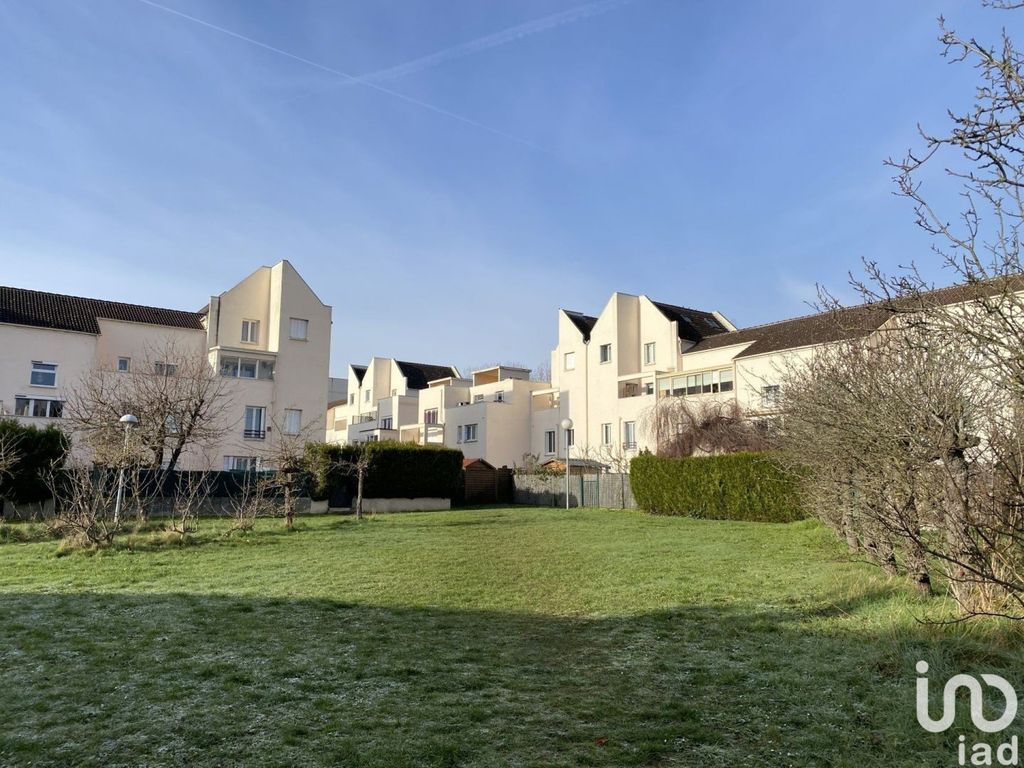 Achat triplex à vendre 5 pièces 93 m² - Cergy