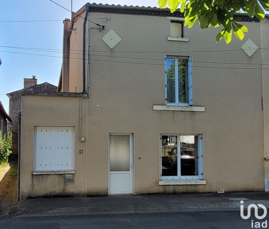 Achat maison à vendre 3 chambres 136 m² - Saint-Jouin-de-Marnes