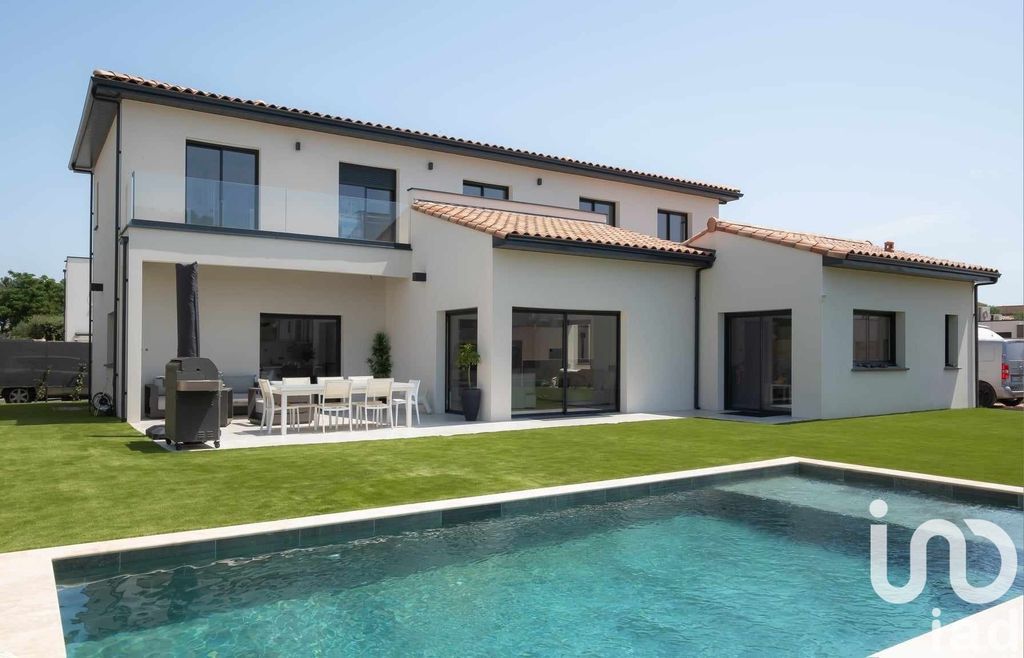 Achat maison à vendre 4 chambres 280 m² - Vic-la-Gardiole