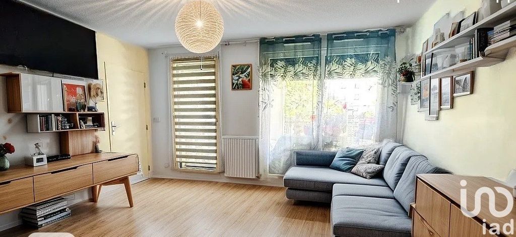 Achat appartement à vendre 4 pièces 71 m² - Bagnolet