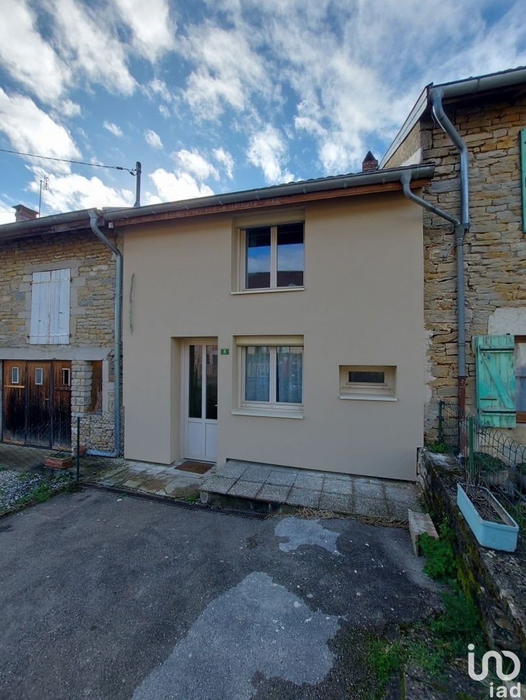 Achat maison à vendre 3 chambres 99 m² - Orgelet