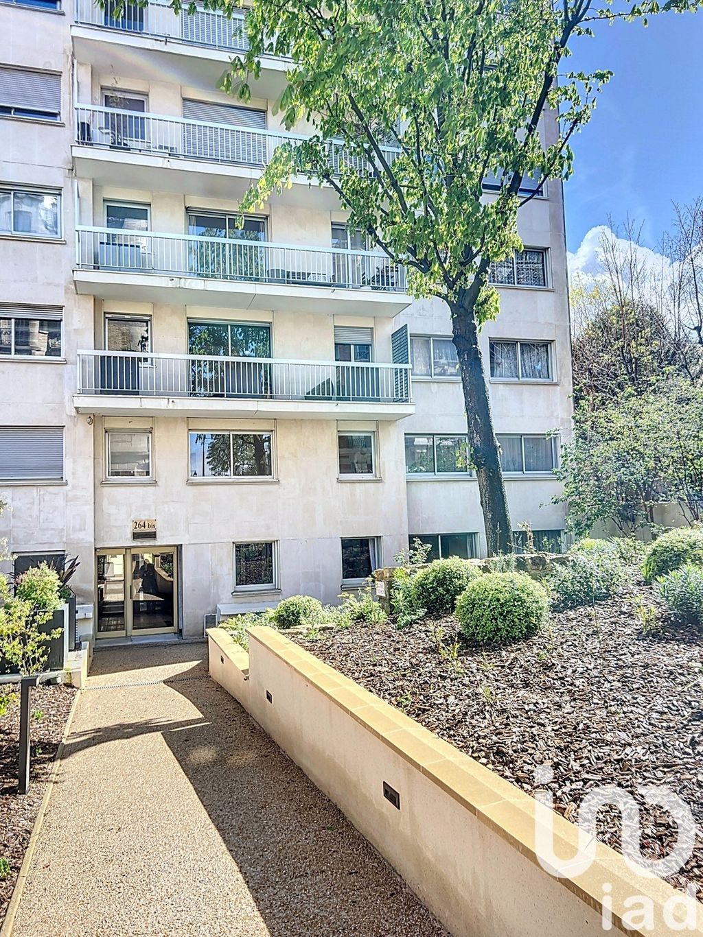 Achat appartement à vendre 3 pièces 63 m² - Courbevoie