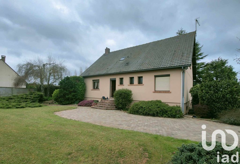 Achat maison à vendre 6 chambres 160 m² - Houville-la-Branche