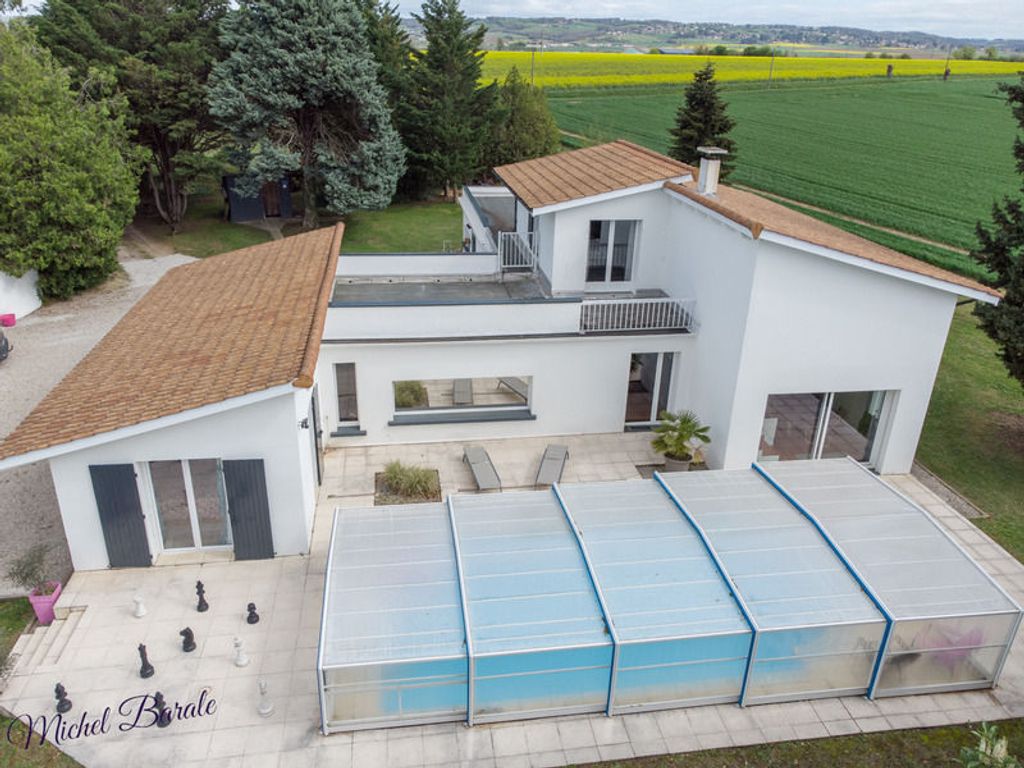 Achat maison à vendre 3 chambres 197 m² - Auberives-sur-Varèze