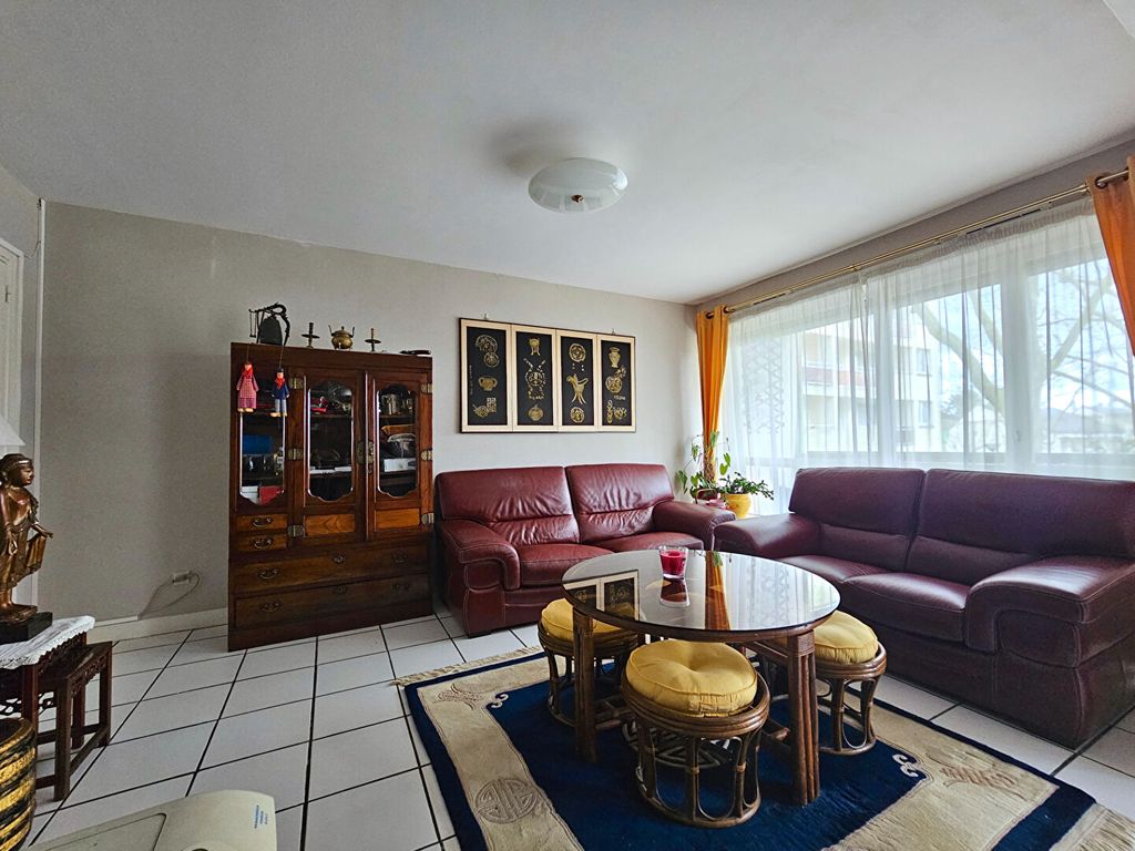 Achat appartement à vendre 5 pièces 87 m² - Évry