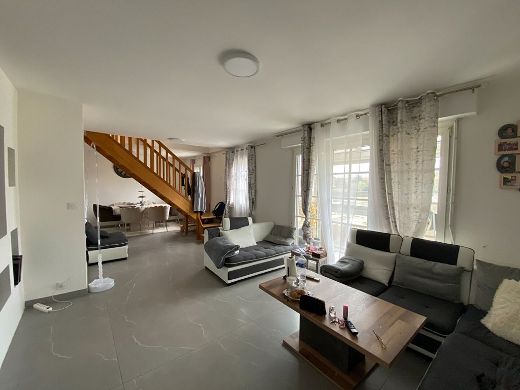 Achat maison à vendre 4 chambres 146 m² - Saint-Denis-en-Val