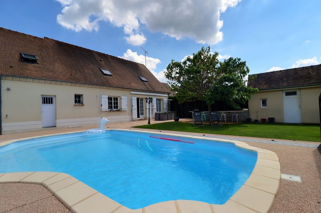 Achat maison à vendre 5 chambres 158 m² - Morigny-Champigny