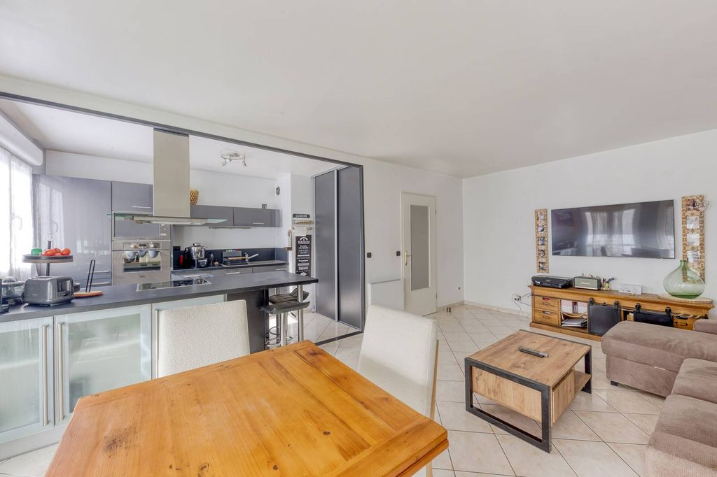 Achat appartement à vendre 3 pièces 68 m² - Pontault-Combault