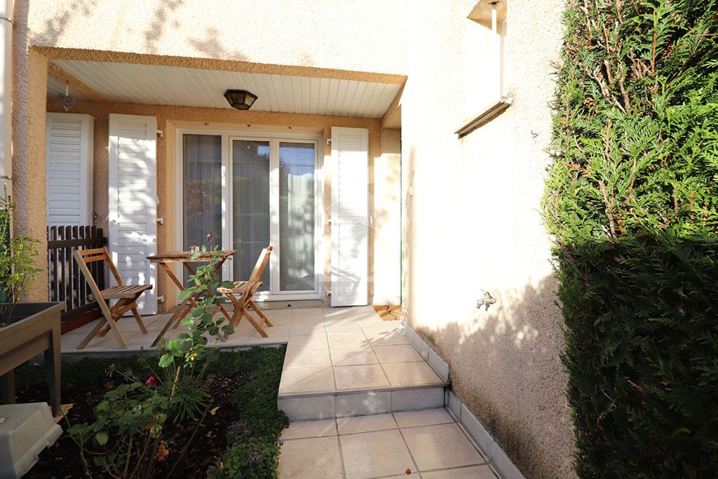 Achat maison à vendre 4 chambres 103 m² - Gournay-sur-Marne