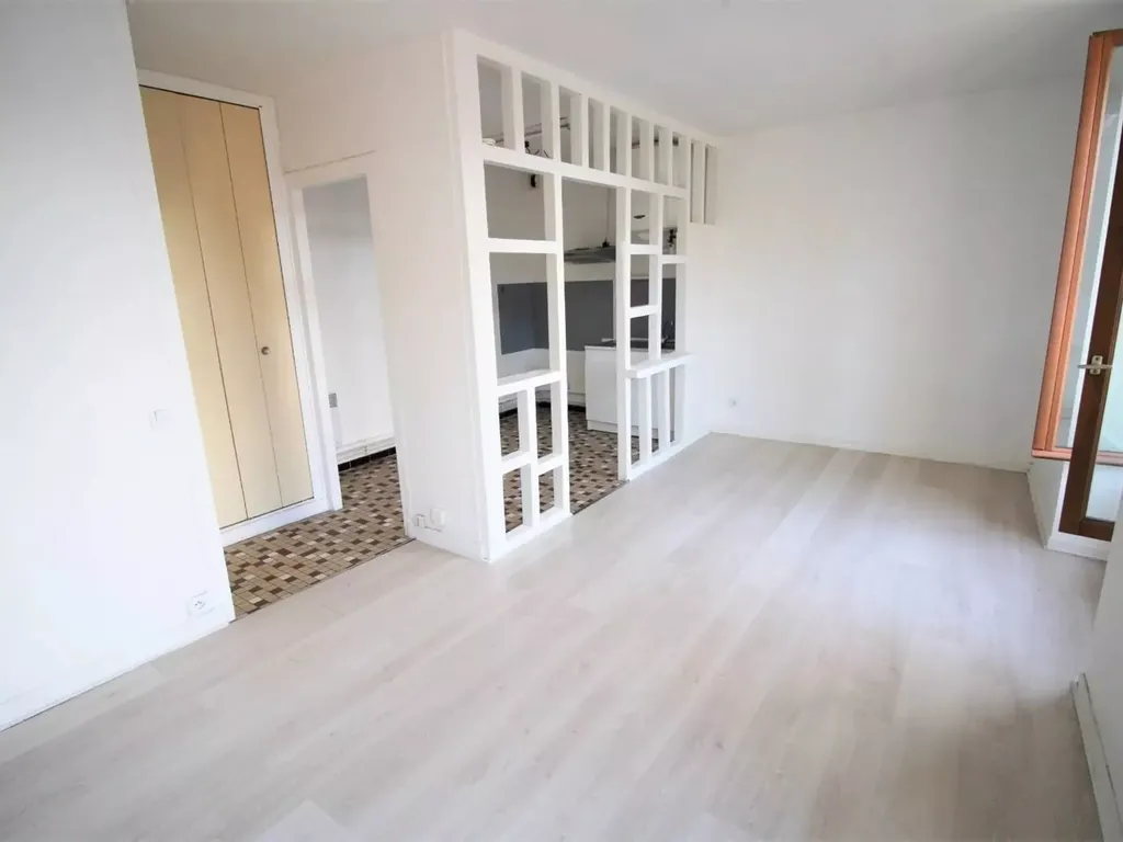 Achat appartement à vendre 2 pièces 38 m² - Fontenay-Trésigny