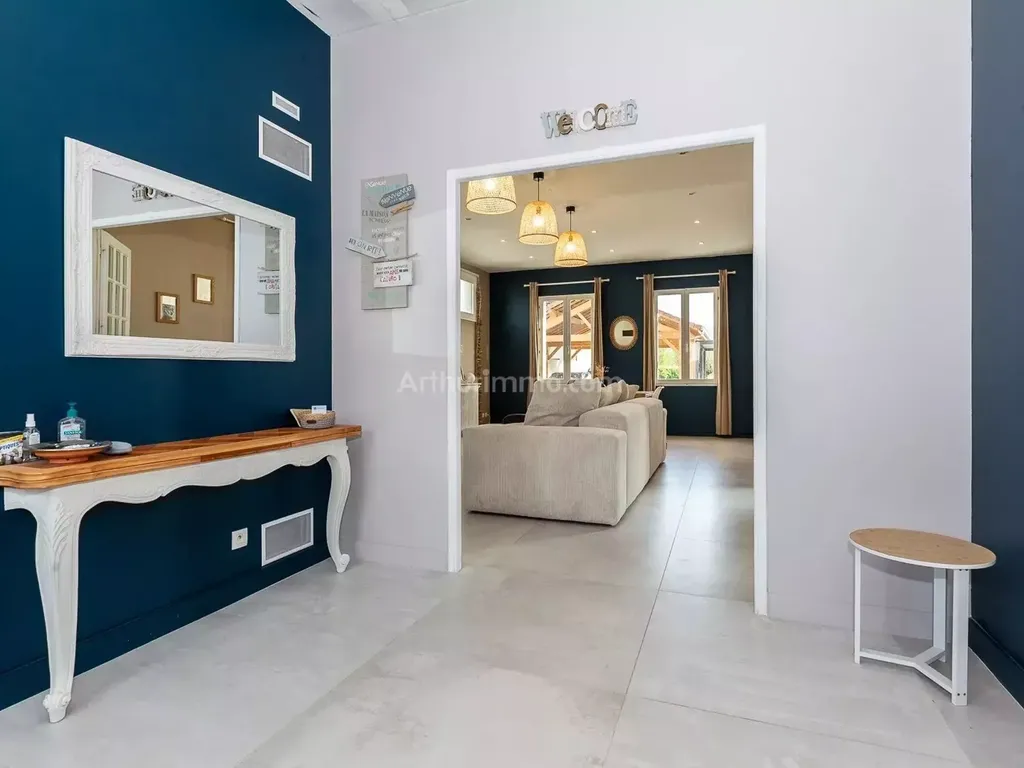 Achat maison à vendre 4 chambres 205 m² - Le Bouchage