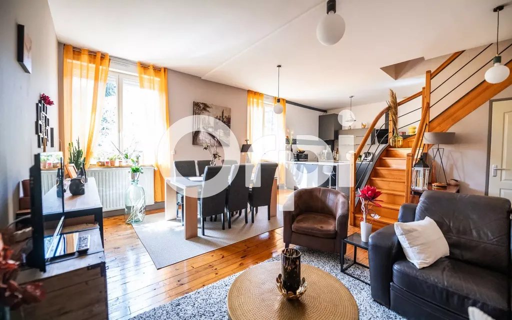 Achat appartement à vendre 4 pièces 90 m² - Saint-Paul-en-Jarez