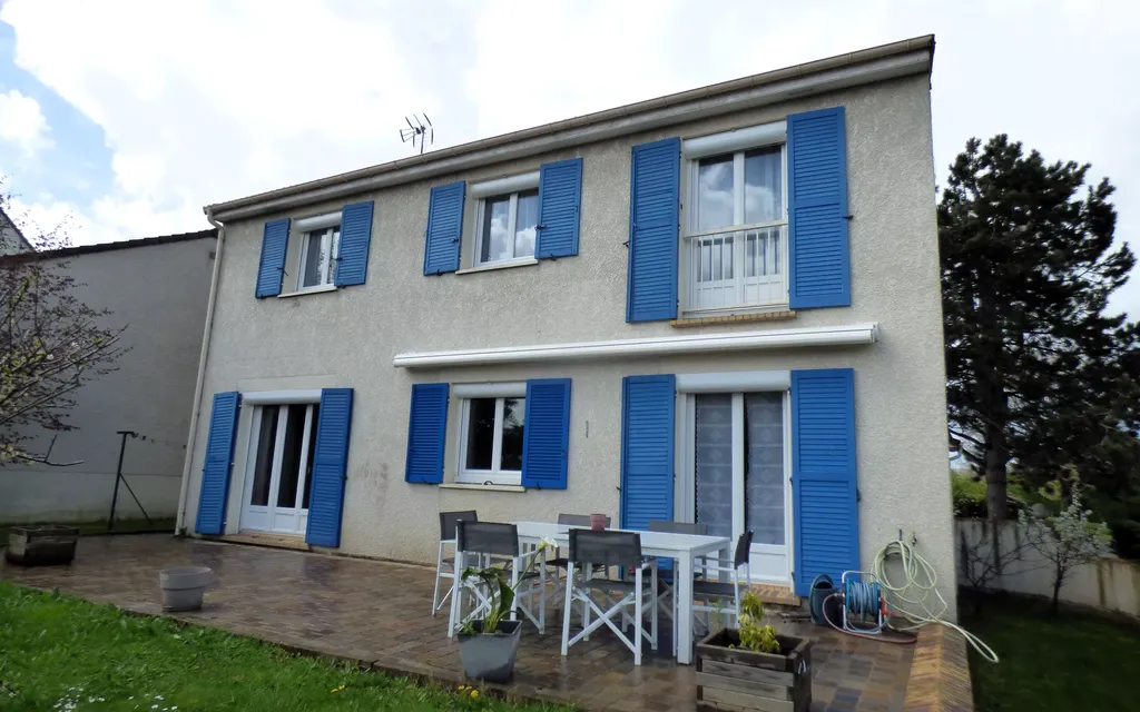 Achat maison à vendre 4 chambres 139 m² - Vauréal