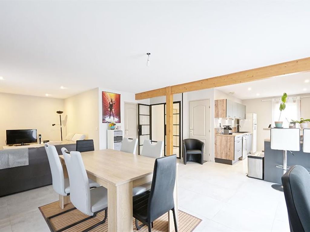 Achat maison à vendre 2 chambres 129 m² - Saint-Jean-de-Chevelu
