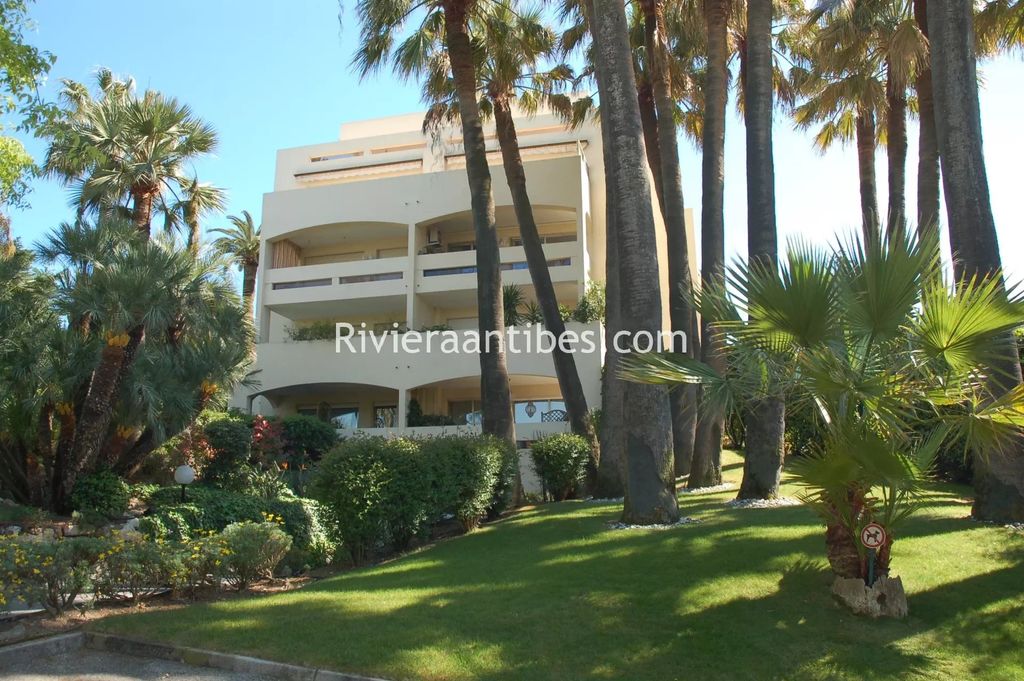 Achat appartement à vendre 3 pièces 76 m² - Antibes