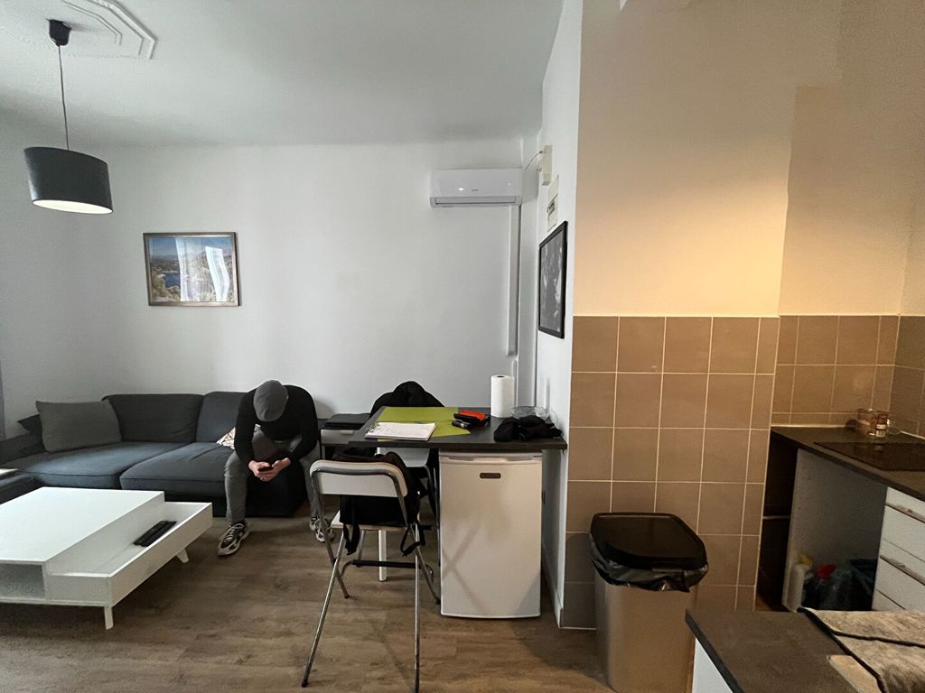 Achat appartement à vendre 3 pièces 40 m² - Marseille 8ème arrondissement