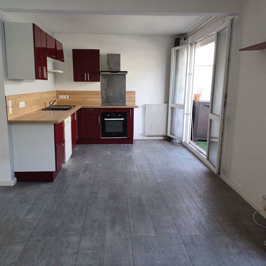 Achat appartement à vendre 4 pièces 71 m² - Alfortville