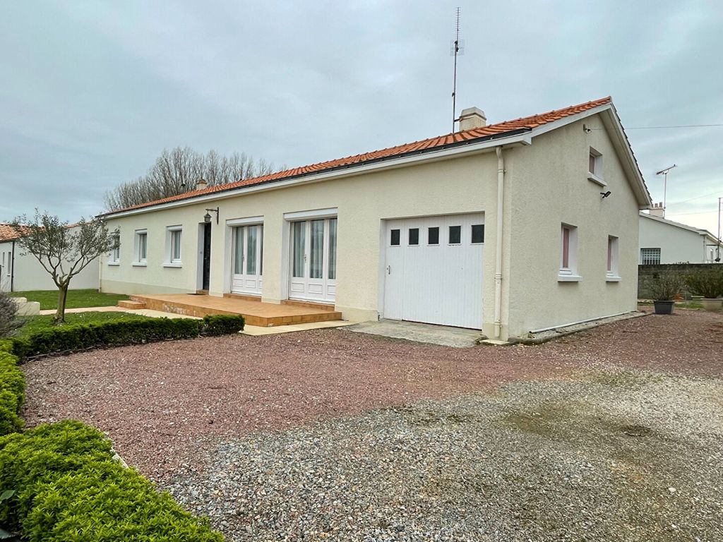 Achat maison à vendre 4 chambres 136 m² - Commequiers