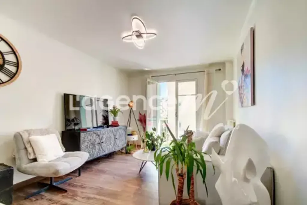 Achat appartement à vendre 3 pièces 56 m² - Nice
