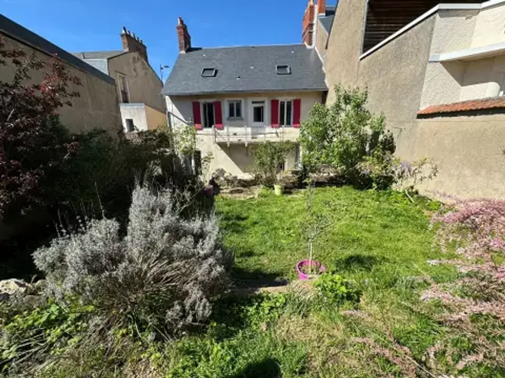 Achat maison à vendre 5 chambres 220 m² - Bourges