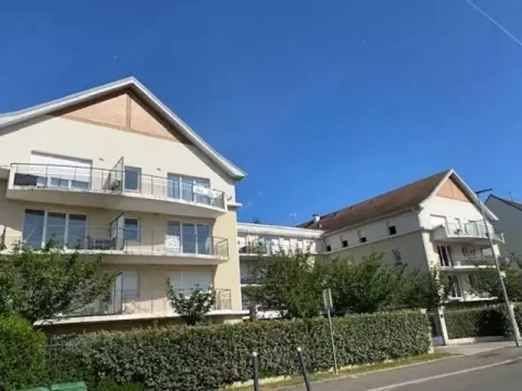 Achat appartement à vendre 4 pièces 81 m² - Épernon