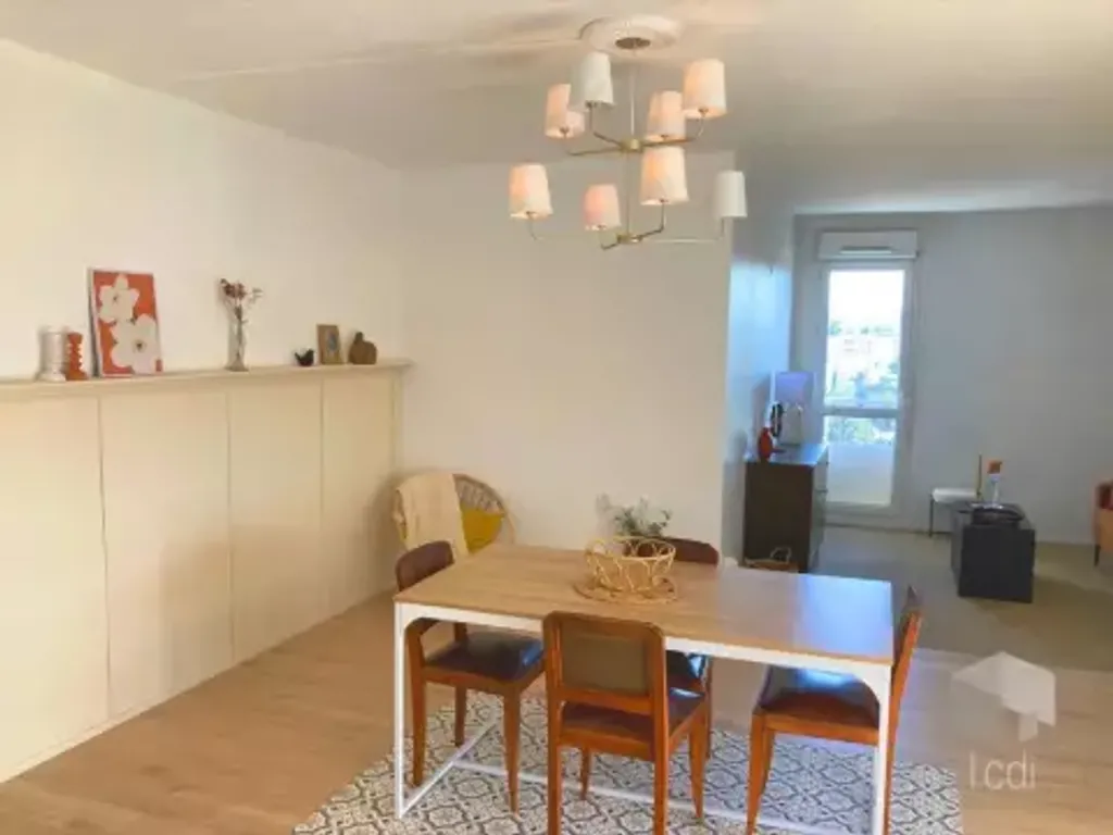 Achat appartement à vendre 4 pièces 70 m² - Montélimar