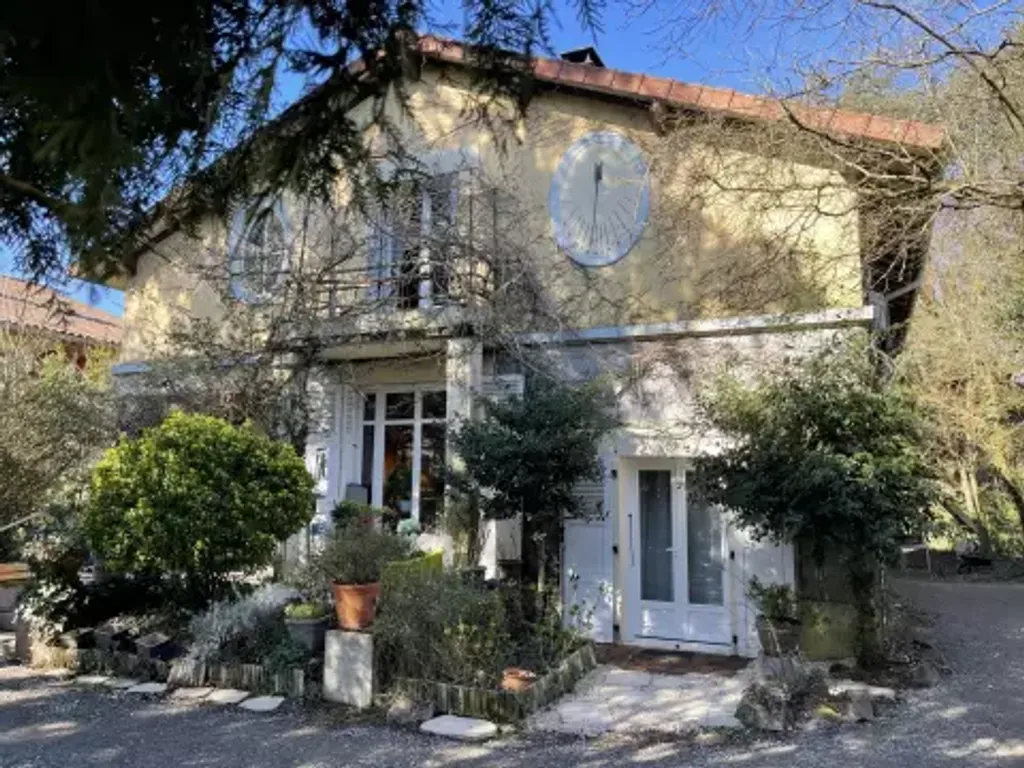 Achat maison à vendre 6 chambres 198 m² - Feytiat