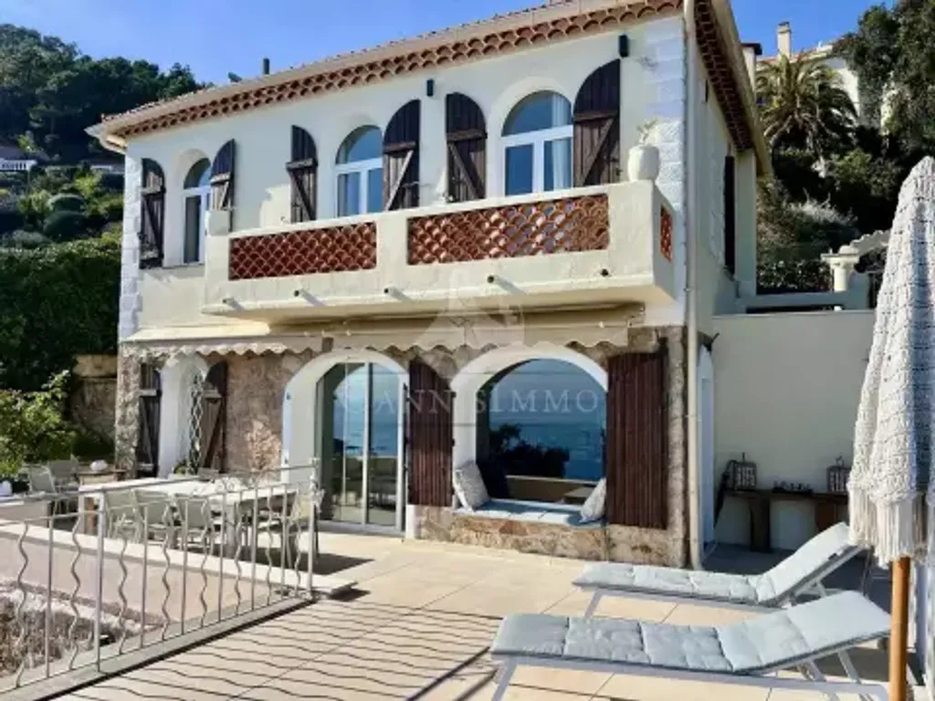 Achat maison à vendre 4 chambres 130 m² - Théoule-sur-Mer